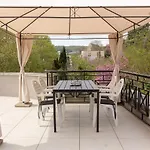 Apartamento Cozy 1bd With A Spacious Terrace By Flat Mаnager