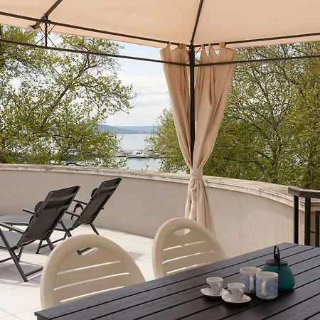 Cozy 1bd With A Spacious Terrace By Flat Mаnager バルチク